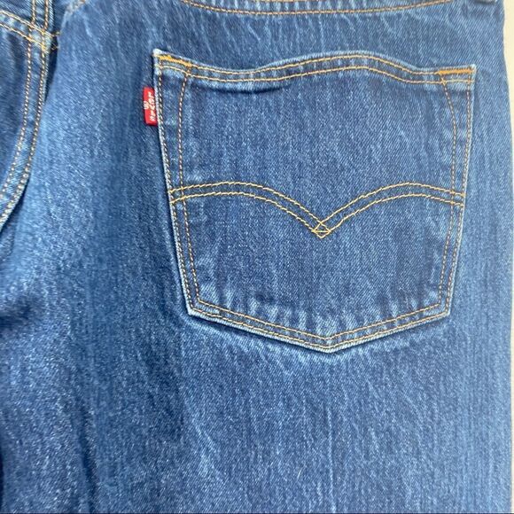 Levi's Men's Vintage Button Placket Straight Leg Medium Wash Denim Jeans - Picture 9 of 9